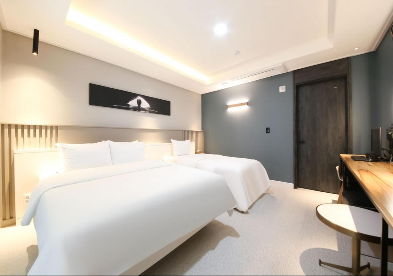 West In Hotel Yeosu Eksteriør billede