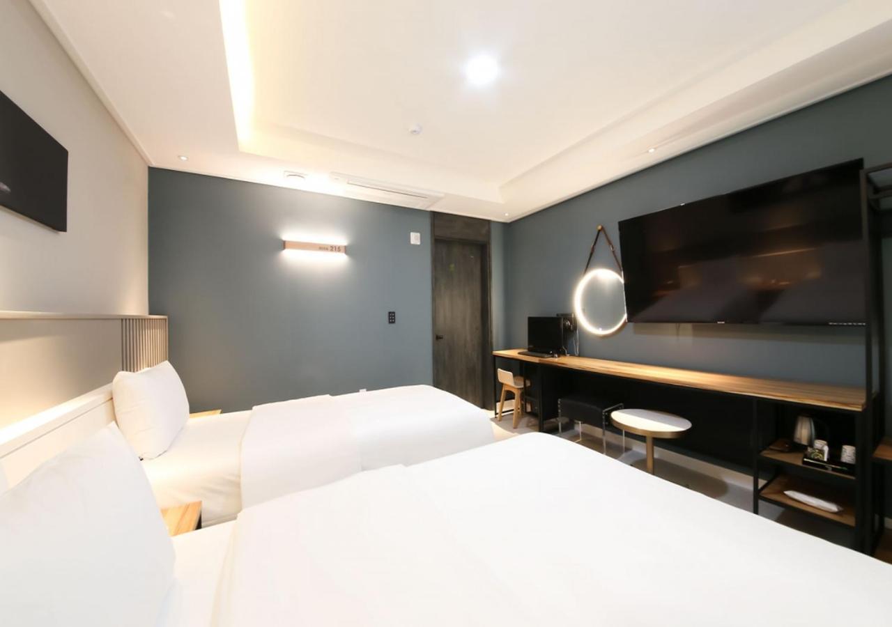 West In Hotel Yeosu Eksteriør billede