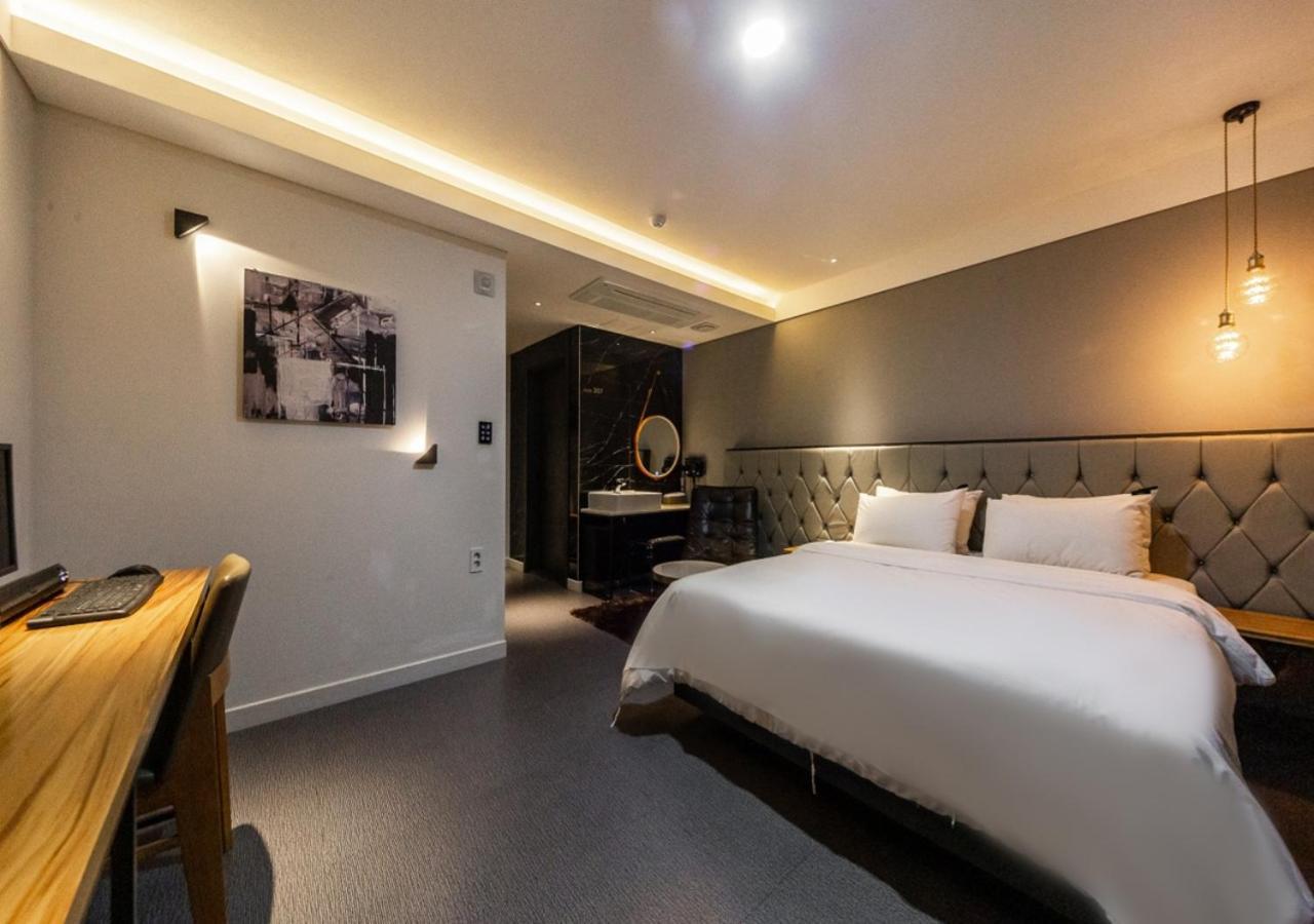 West In Hotel Yeosu Eksteriør billede