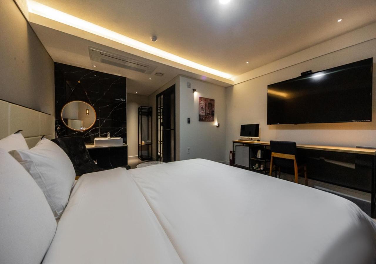 West In Hotel Yeosu Eksteriør billede