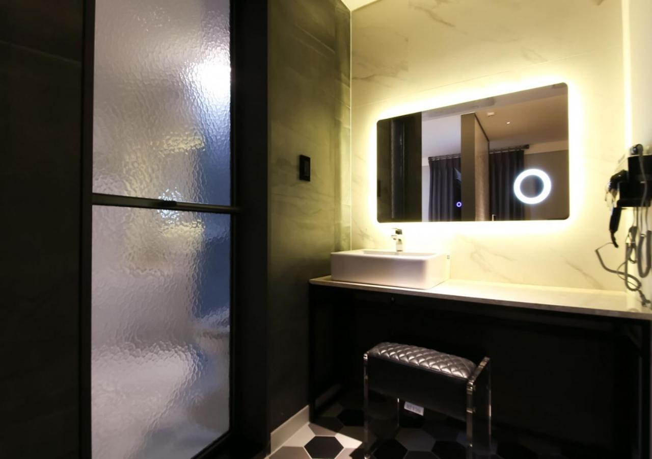 West In Hotel Yeosu Eksteriør billede