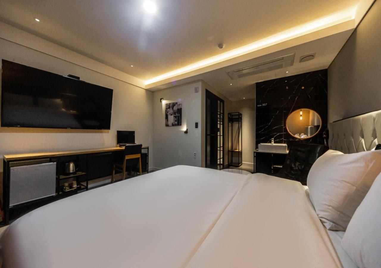 West In Hotel Yeosu Eksteriør billede