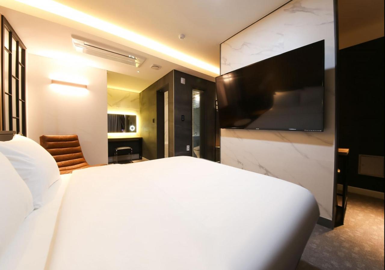 West In Hotel Yeosu Eksteriør billede