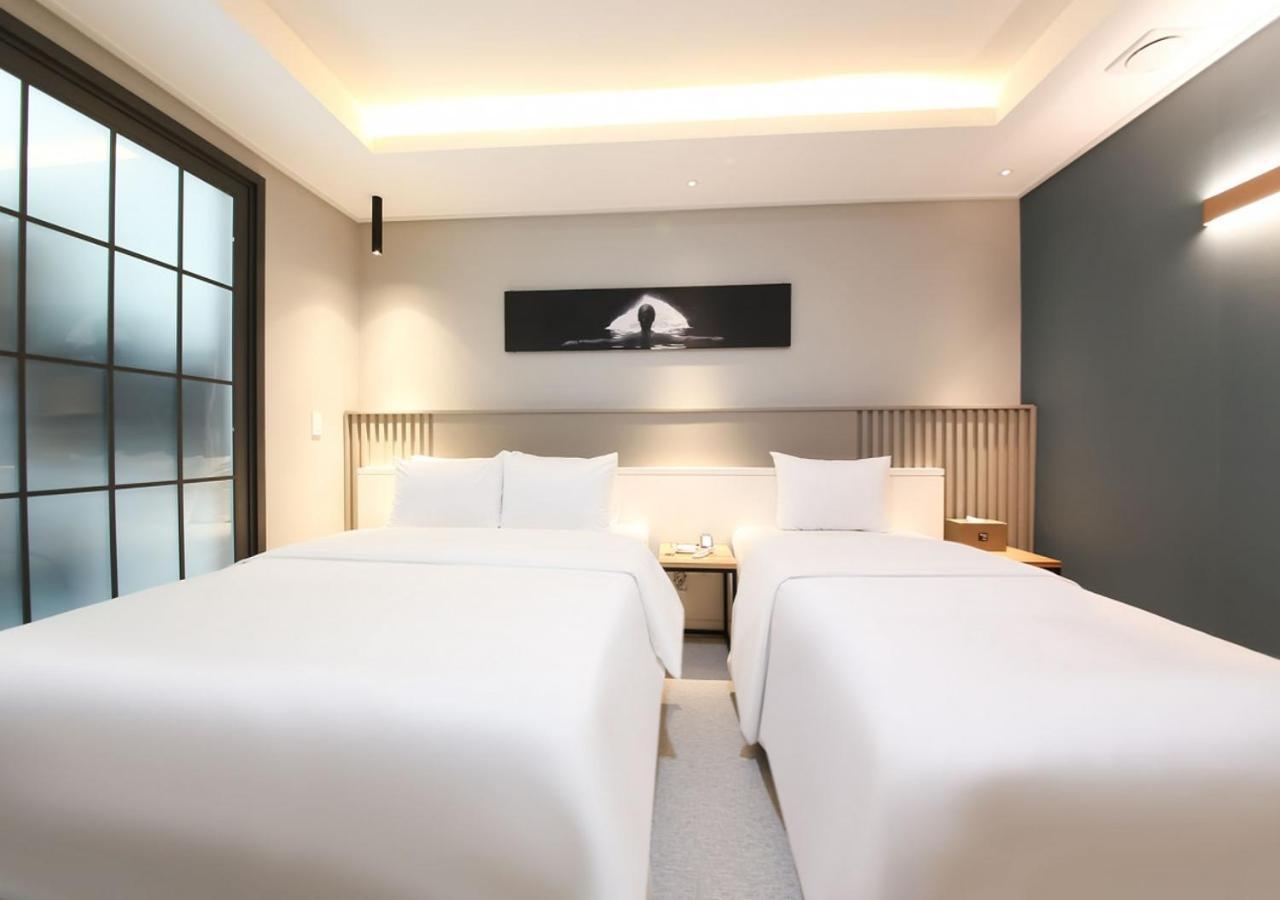 West In Hotel Yeosu Eksteriør billede